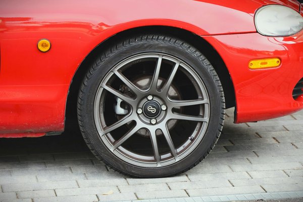 Comment choisir des pneus résistants à l'usure pour les véhicules de livraison urbaine?